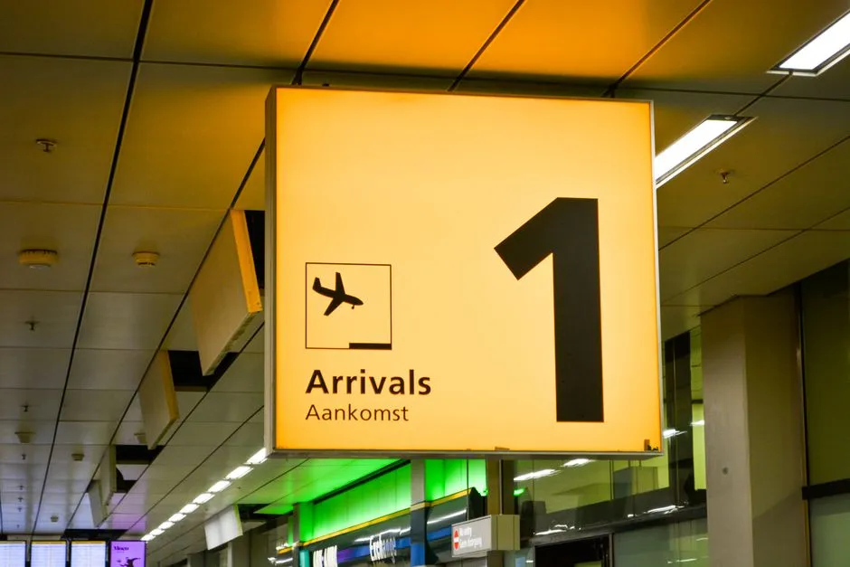 Chauffeur bei der Abholung am Frankfurter Flughafen