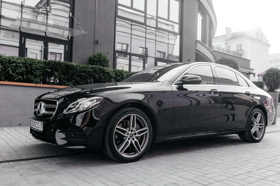 Mercedes E-Klasse Limousine